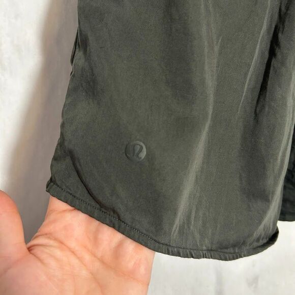 Lululemon Move Lightly Shorts *5.5" Womens 4 Evergreen Green Tencel Drawstring - Picture 5 of 7